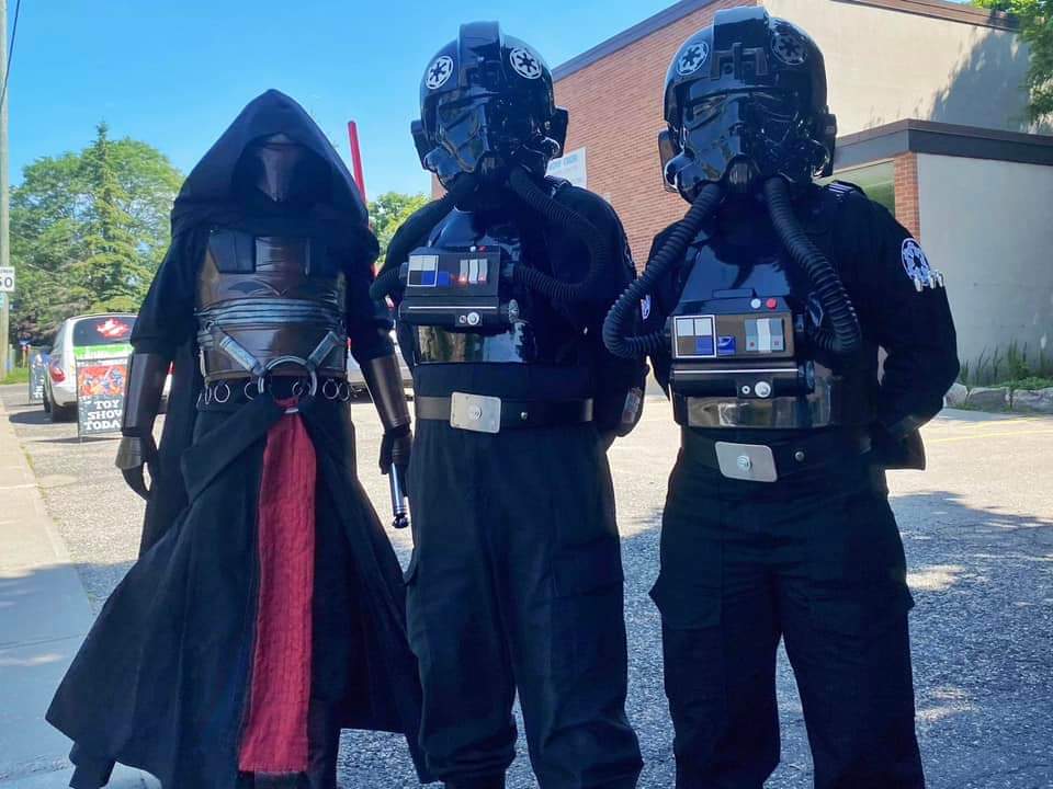 A patrol landed at Oshawa Comicon , lead by Darth Revan (SL-2759) pride of The <a href="/501CDNGarrison/">501Canadian Garrison</a>  , to oversee the security of the Imperial citizens in attendance. 

#501st #MoreThanLegends #ProtectingTheCitizens #FamilyTime <a href="/501stLegion/">501st Legion</a>