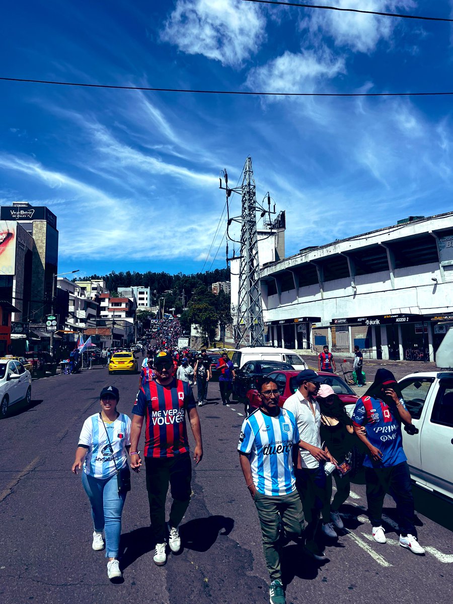 El equipo “muerto” lleva más gente que el tuyo. MMVS.