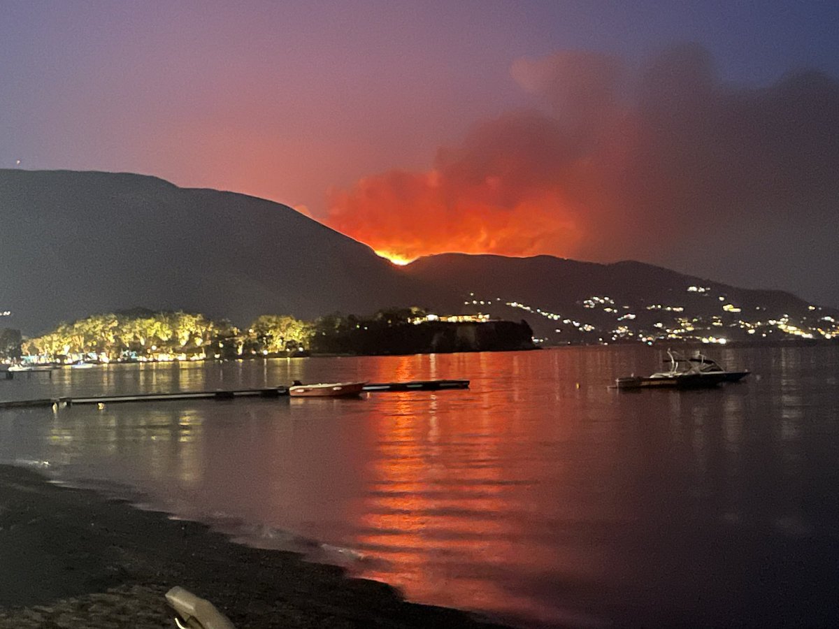 View from Dassia across Ipsos bay tonight.  #corfu #fire
