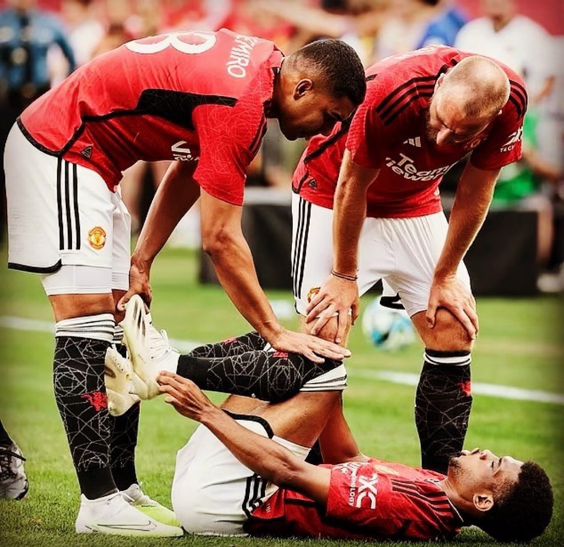 kojokart's tweet photo. Good news for Man United and Amad Diallo as his injury is not serious ⚠️

“I feared the worst. Alhamdoulilah it’s nothing serious! I will be back soon”, he posted. #MUFC https://t.co/8pAhJCUsyv