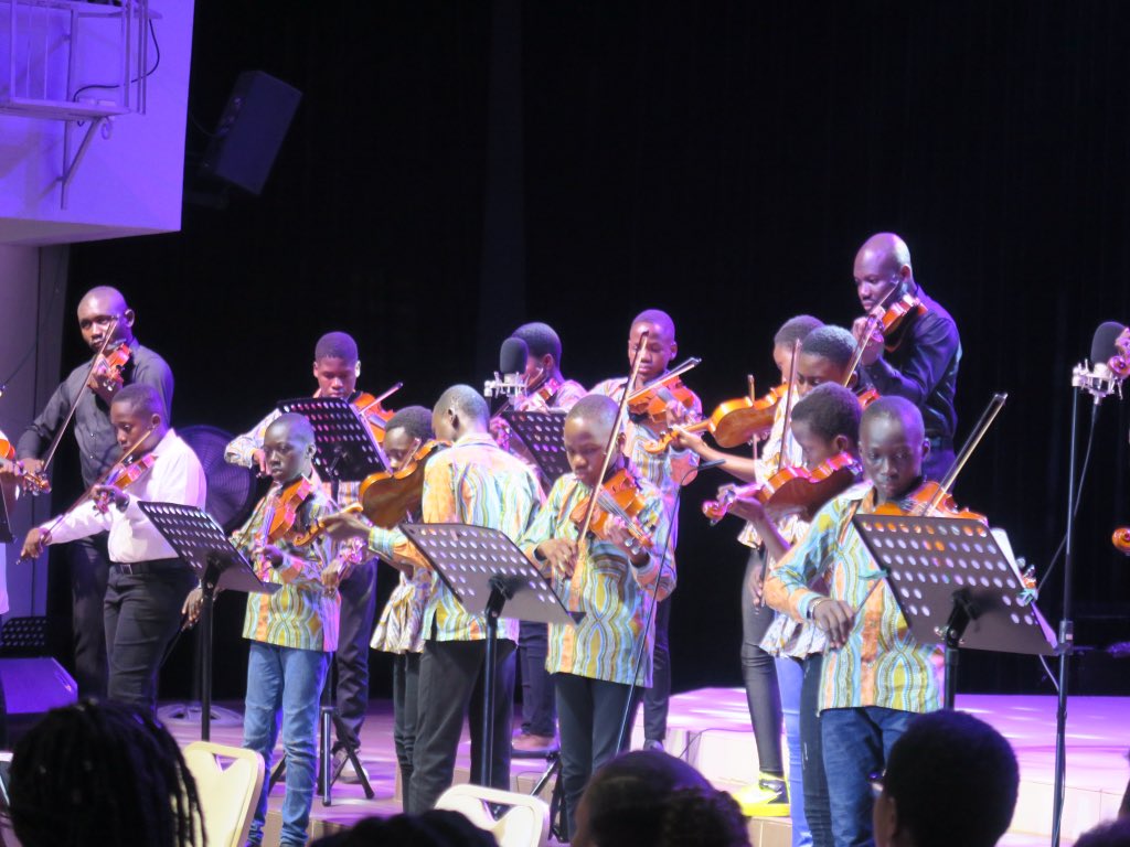 thehudgroup's tweet photo. #CapturedMoments
The soulful melodies of the SOS CV String Ensemble gracing the stage, taking us on a journey through classical wonders with 'Jesu Joy of Man's Desiring' and the timeless 'Canon in D.' πΆβ¨π»
#TheHuDGroup
#HopeAliveConcert
#HuD20thAnniversary
#SOSCVStringEnsemble https://t.co/UrwDKBUMqZ