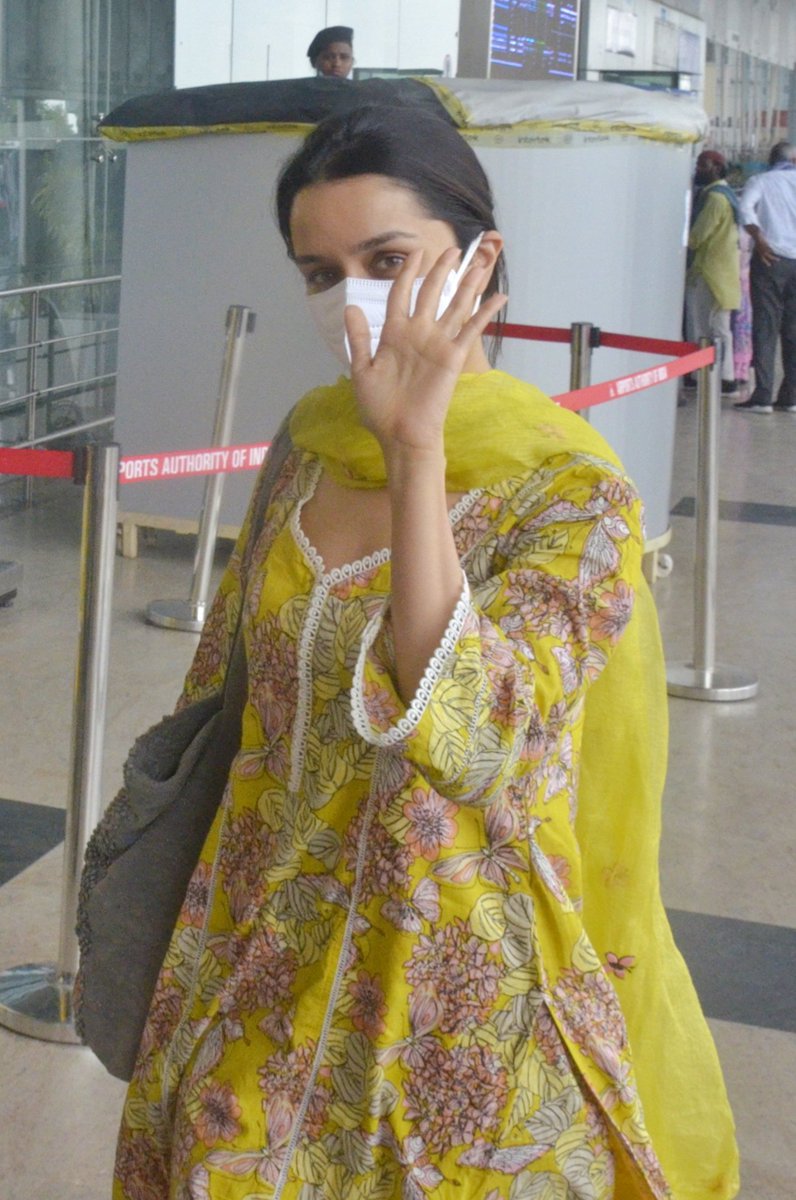 Jaspreeetsingh_'s tweet image. Actress @ShraddhaKapoor  Spotted in  Bhopal Airport
#bhopal #ShraddhaKapoor #shraddha #actress #celeb #stree #stree2