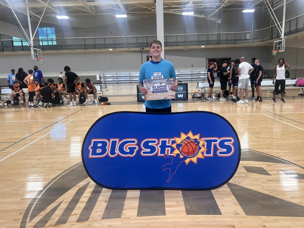 #BIGSHOTS #WVSUMMERSLAM

🏆17U Championship🏆

Champs: WV Crossover 77
MVP: Koen Sartin

Runner Up: Big Shots Tri-State 54