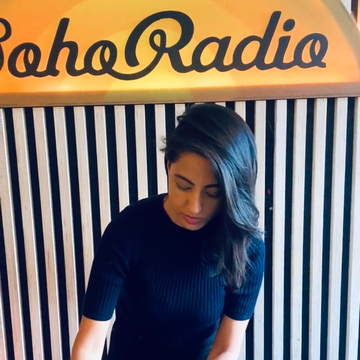 Sofia Ilyas (@sofiailyas) on Twitter photo Share your music in the link below, for my next <a href="/sohoradio/">Soho Radio</a> show, thank you x
forms.gle/KkvYBDvuFXM6Kg… Share your music in the link below, for my next <a href="/sohoradio/">Soho Radio</a> show, thank you x
forms.gle/KkvYBDvuFXM6Kg…
