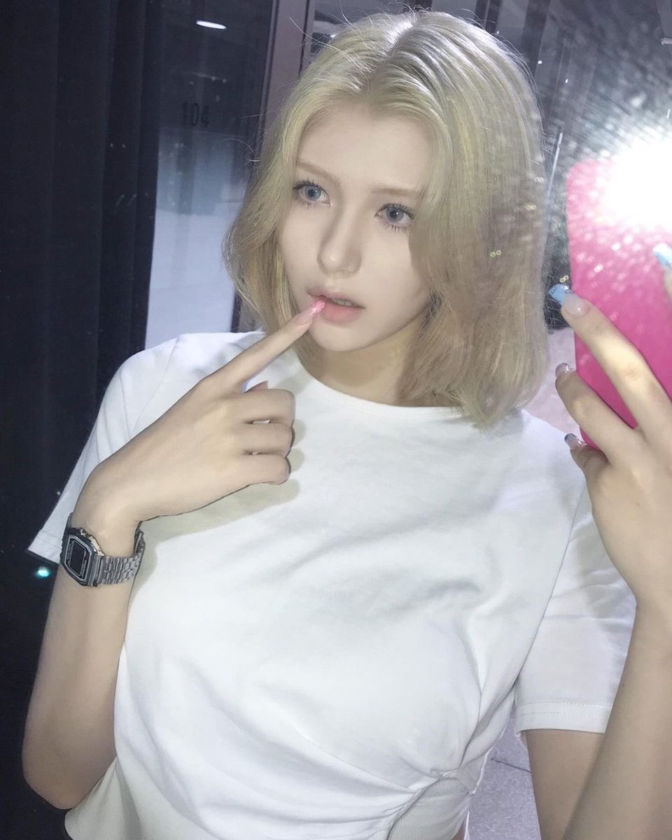 nugupromoter's tweet photo. ♡～*～
{★} group: #chicis #시크한아이들
{☆} member: #lina #린아 https://t.co/2pZjHU1d9k