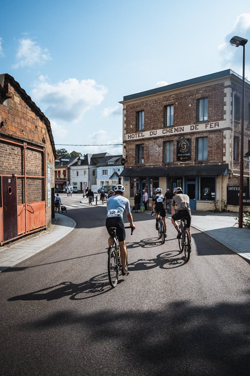 Ian Holmes tweet media