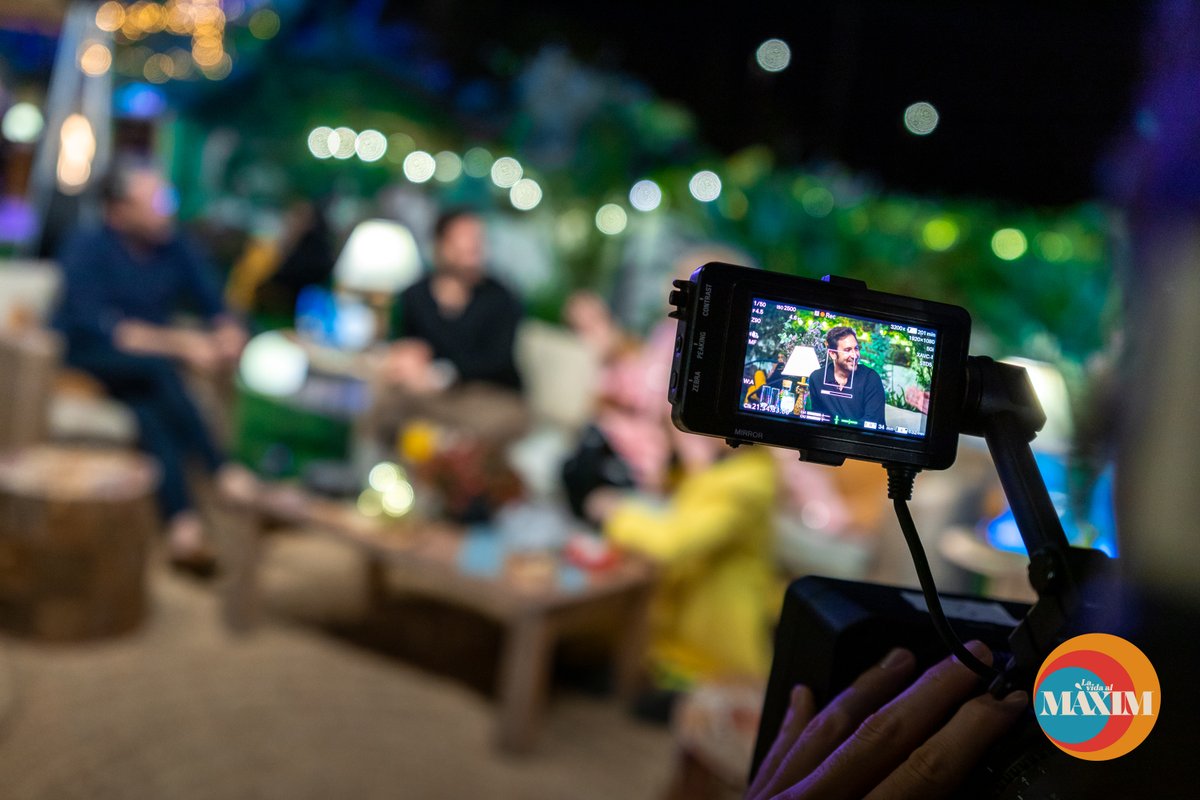 🥰ACABA aquesta PRIMERA TEMPORADA de🏠#LaVidaAlMÀXIM, on hem compartit grans moments amb <a href="/maximohuerta/">Máximo Huerta 🌿</a>, Jau i els nostres convidats i convidades!

💟Gràcies per acompanyar-nos cada dissabte en <a href="/apunt_media/">À Punt</a>🍸vivint LA VIDA AL MÀXIM🍾

💻TOTS ELS PROGRAMES⬇️
beacons.ai/almaximapunt