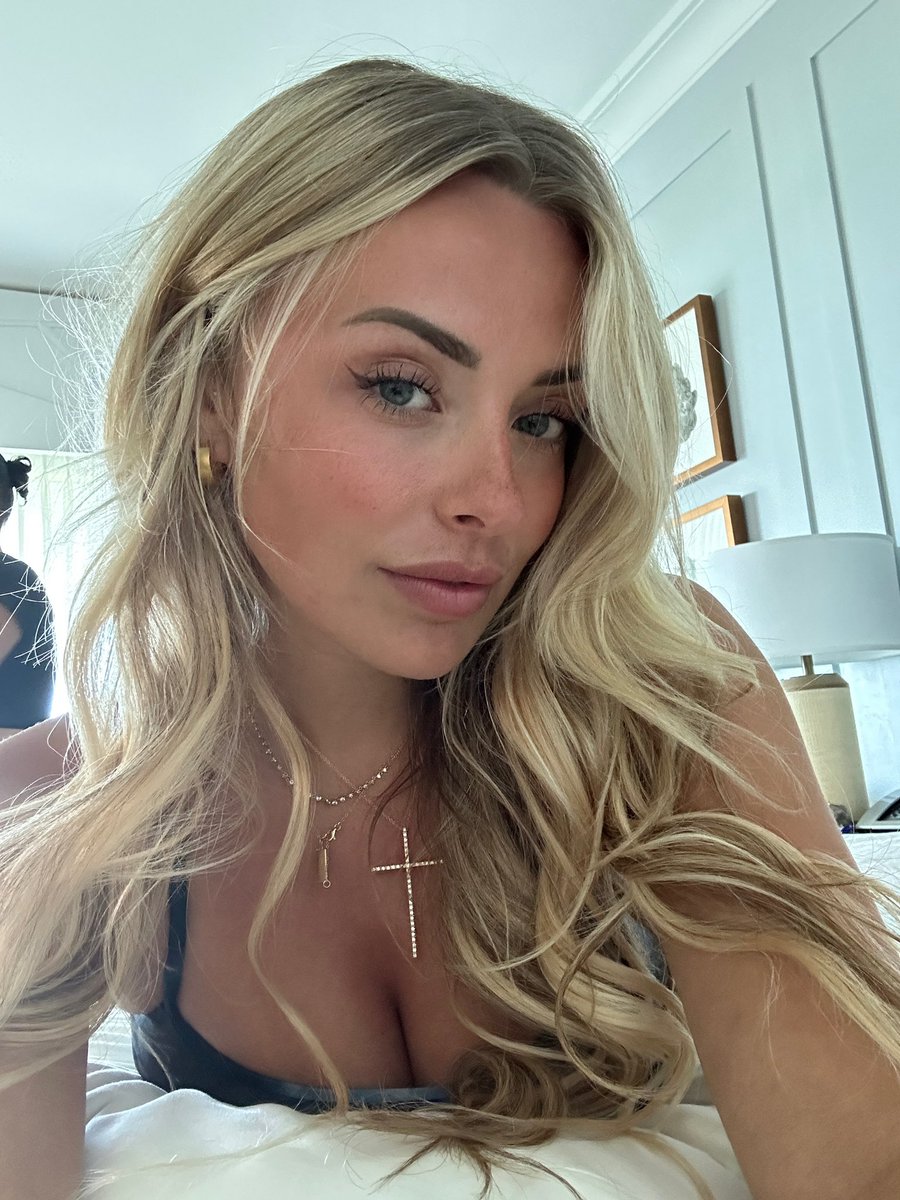 Kayla65935544's tweet photo. RT + FOLLOW= Nude en privé 🥵 https://t.co/xaZ0Sv5xhY