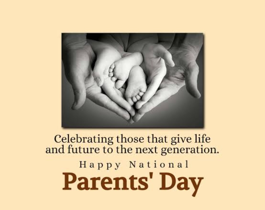 DrNeelamPassi's tweet photo. Parenthood is a blessing. It is the most beautiful journey of life. So, enjoy each and every moment of parenthood. 🙂 🙂
#HappyParentsDay 
#Parenthood 
#parentslove 
@SWACHNGO https://t.co/V6SDS2rseJ