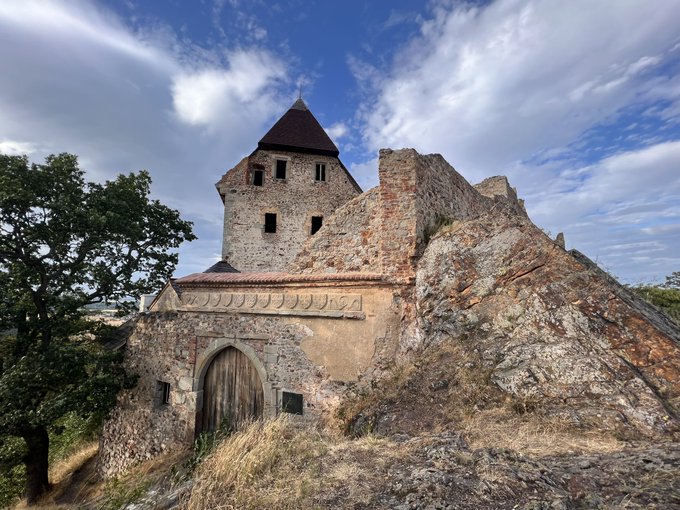 Out in nature having peaceful time in this very old castle https://t.co/VmgVJFKf8f<a href="/tag/penthouse"class="tags"><span>#penthouse</span></a><a href="/tag/erotic"class="tags"><span>#erotic</span></a><a href="/tag/anal"class="tags"><span>#anal</span></a>