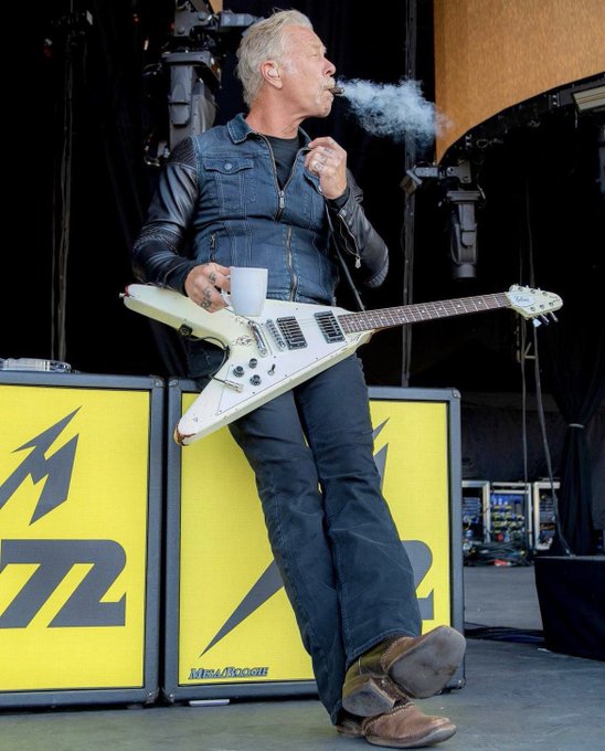 MetallicaNacion's tweet photo. #UnDíaComoHoy de 1963 nace en Downey, California, James Alan Hetfield, guitarrista y vocalista de #Metallica. Nuestro frontman cumple 60 años. Lo mejor para él, hoy y siempre!! 🤘📷📷📷 https://t.co/yDuXAldXbj