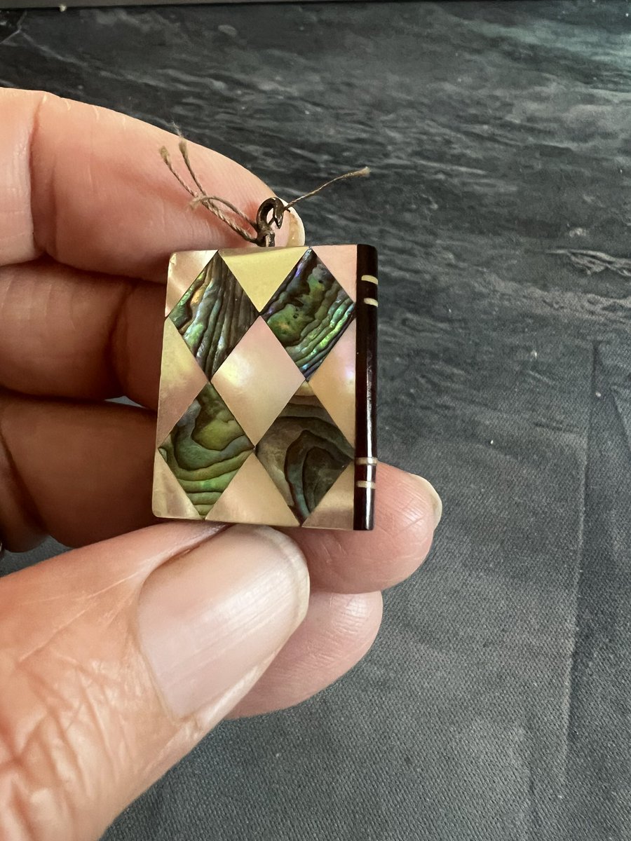 JMorgynWhite's tweet photo. Another tiny book fob for my tiny library! Love the MOP detail on this one. #tinylibrary #thingsicollect #miniaturebook #bookfob #jmorgynwhite https://t.co/CKaZbQynLe