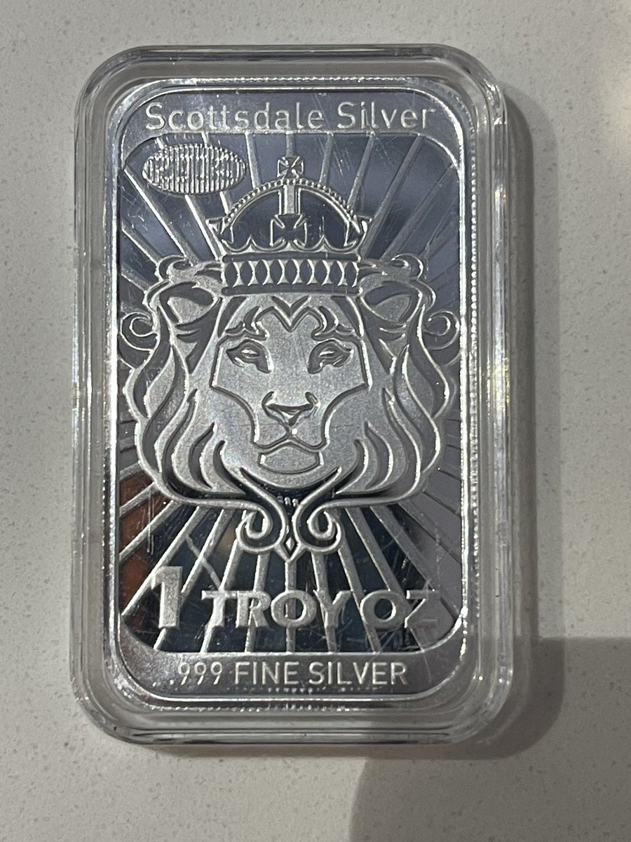 MHarriman55428's tweet image. Here’s some pieces from the #ScottsdaleMint that were included in the private purchase! Some are Sovereign coins that they produce for smaller nations! #SilverSqueeze #EndTheFed #DumpYourDollars