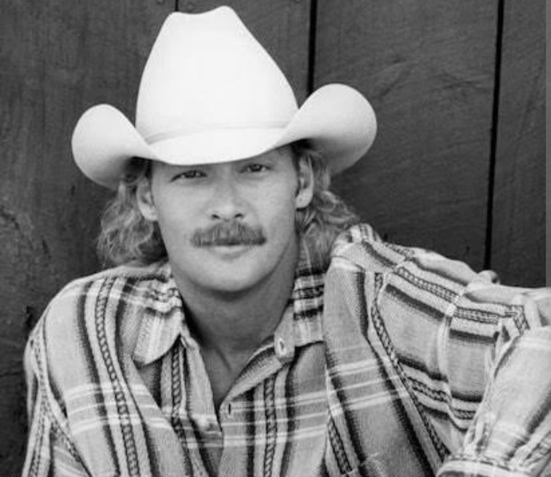 NP: Designated drinker by Alan Jackson

#TV47CountryRide 
#SilentStruggles
<a href="/tv47news/">TV47</a> @Tv47r