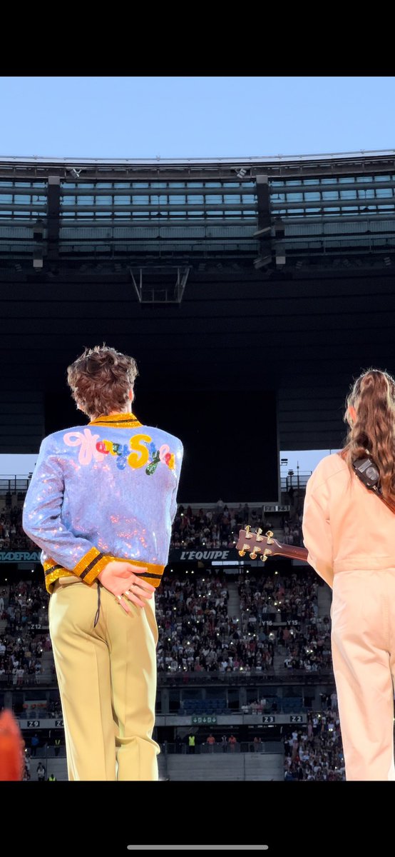 hsxsunn's tweet photo. love on tour i’ll miss you forever https://t.co/nRiQSCdGGv