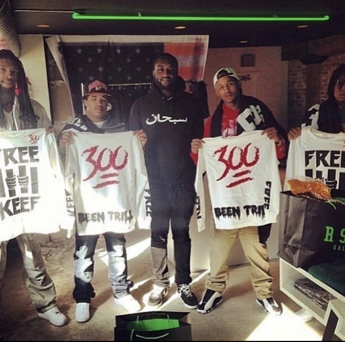 HardestFitPics's tweet photo. Chief keef in Been Trill made by Virgil https://t.co/AEyXtPxQod