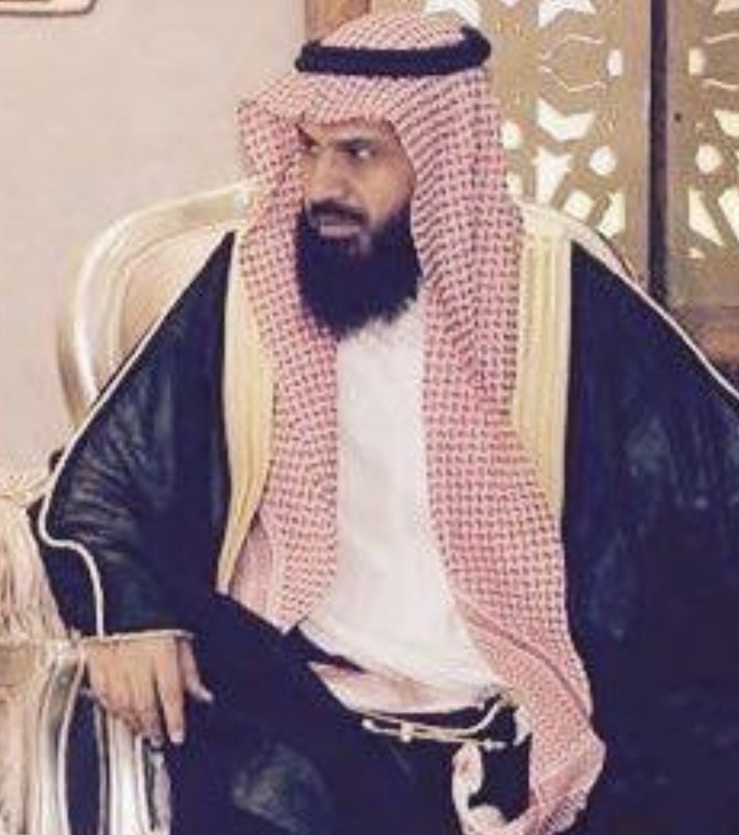 ياعمود البيت جعلك على الدنيا قوي
من شموخك واتزانك يذرينا ذراك

القائد الله يطول بعمره❤️