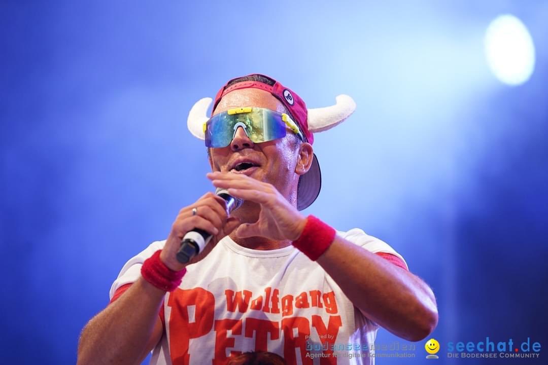 seechat's tweet image. #Summerty Festival - OpenAir in Pfullendorf am 22.07.2023.
Mit #MiaJulia, #IsiGlück, #LorenzBüffel und vielen weiteren #Ballerman #Stars! Alle 1000 Fotos auf seechat.de | Die Bodensee.Community