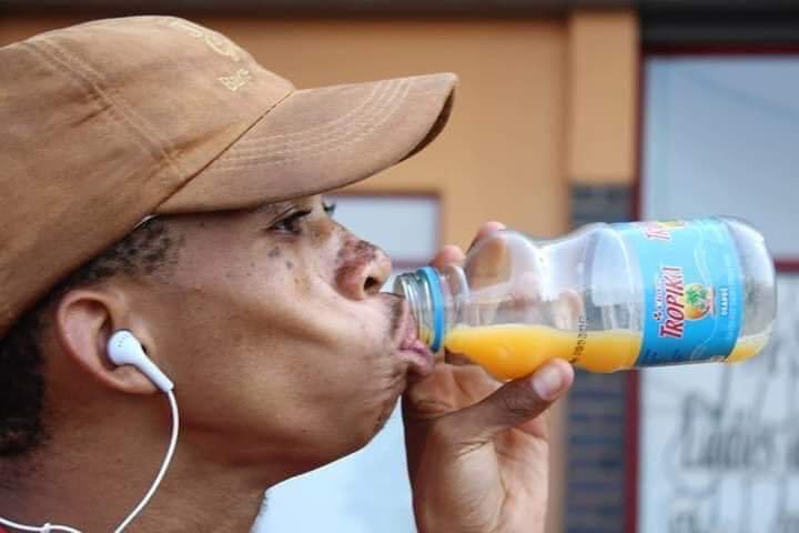 U_ncleJoe's tweet photo. The water Ike drink just now ehnn #BBNaijaAllStars https://t.co/vBj7XMUzap