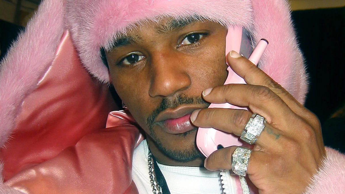 roywoodjr's tweet photo. We at the Barbie movie/ in jacuzzis eating barbecue’b/ Sippin Bacardi smoothies / boozy floozie say she wanna do me / https://t.co/HYC9vacbmG