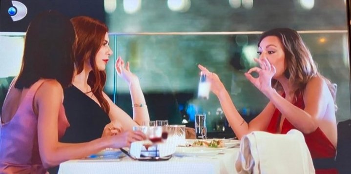 yediğimiz kazıklardan sonra girls night’a çıkmışızdır