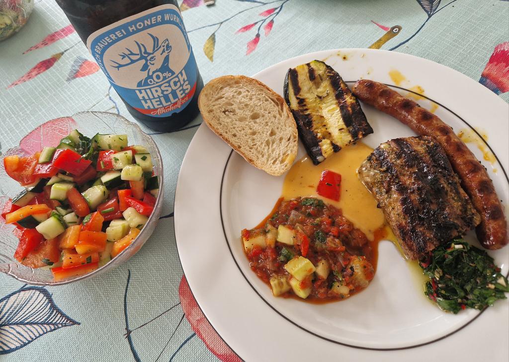 ChemEpi's tweet image. Grilled lamb and Merguez, salad with burnt orange and lemon dressing, charred pepper and Chili Salsa, grilled Zucchini, vegan mustard Mayo, Chimichurri. Helles alcohol free #cookingwithfamily