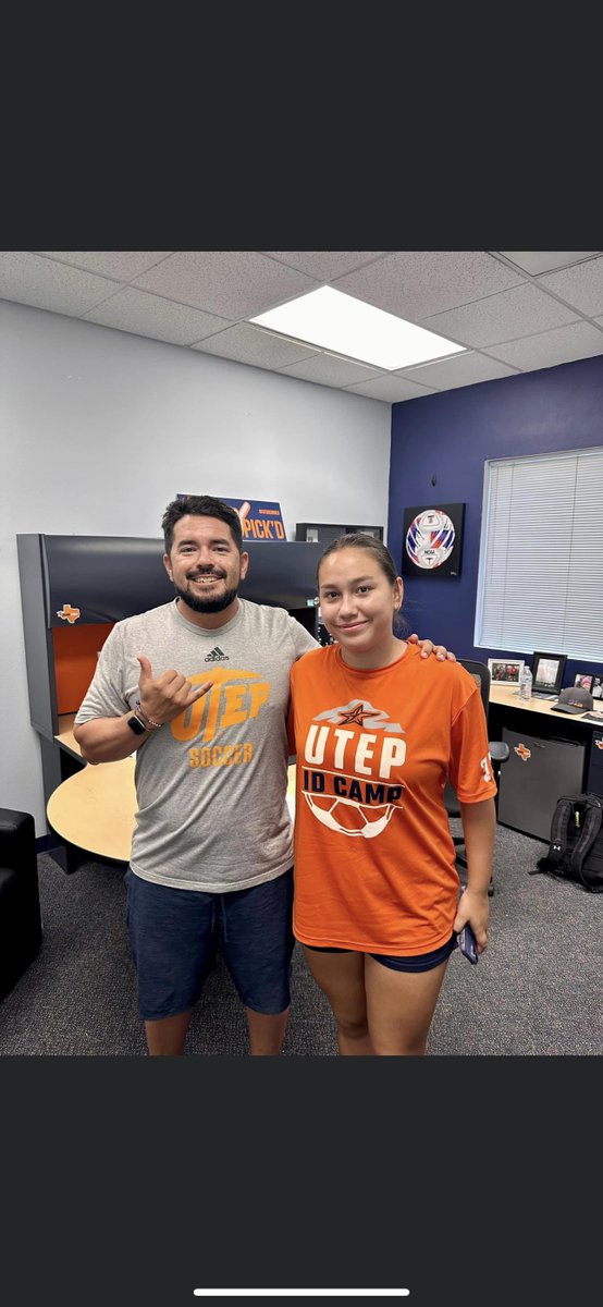 JaydaV_22's tweet photo. Thank you @UTEPSoccer @gibbers7 @jared_hallman13 @morganmcdougs for a great prospect camp!! Appreciate the positive feedback and constructive criticism on my game! Back on the grind 💪🏼 https://t.co/hV8eIBII8l