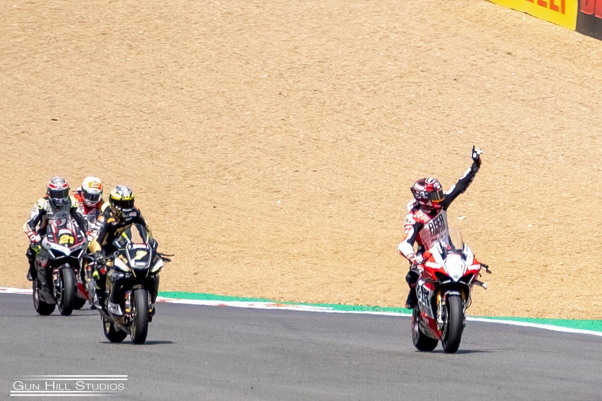 Road into Brands Hatch this morning to catch up with Griff from #KingDickTools and caught some awesome racing . Great result this afternoon for TOMMY BRIDEWELL on the Beer Monster Ducati #ducati #gunhillstudios @officialbsb @monsterenergy <a href="/tommybridewell/">Tommy Bridewell</a> @brandshatchofficial