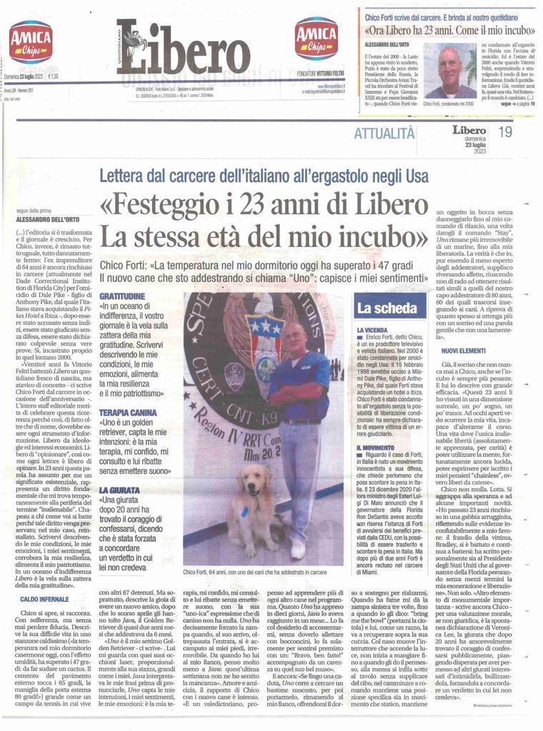 #ChicoForti si racconta.Con sofferenza, ma senza mai perdere fiducia.Descrive la sua difficile vita in uno stanzone.
"La temperatura nel mio dormitorio oggi, ha superato i 47°da far sudare un 🌵.Il cemento del pavimento esterno tocca i 65°, la maniglia della porta esterna 80°..."