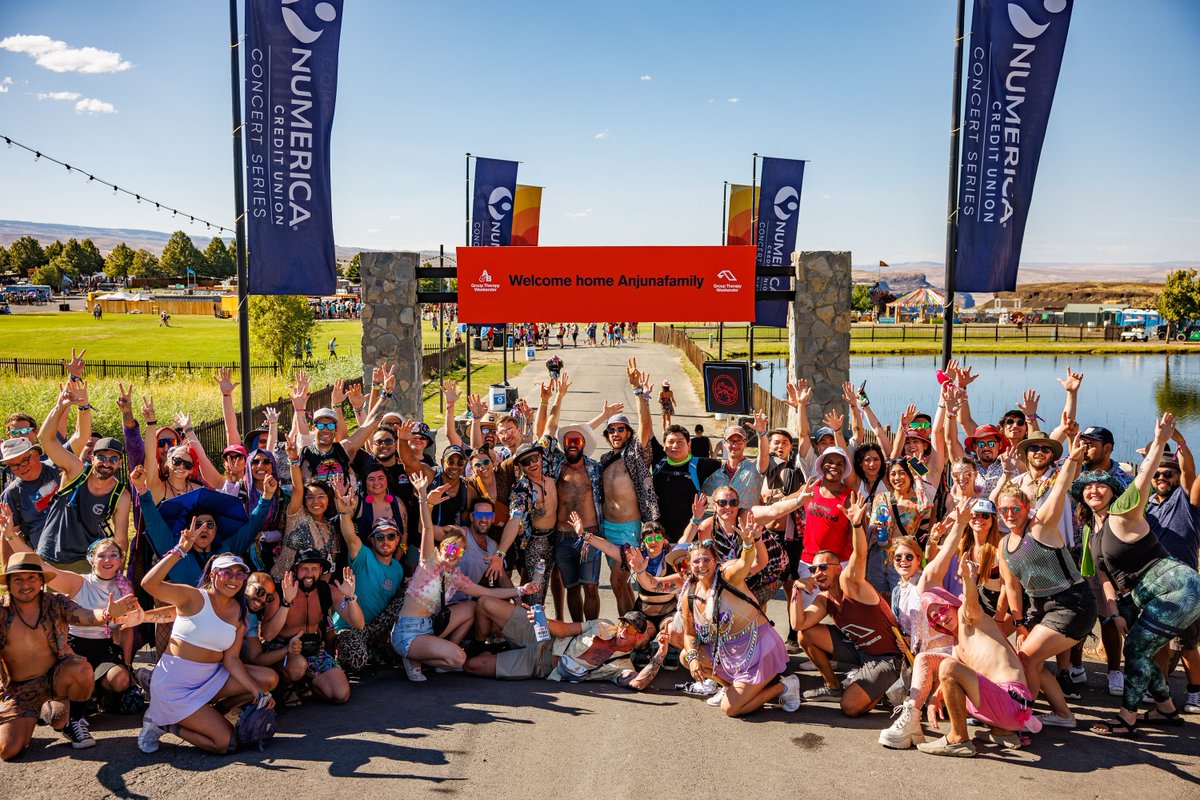 abgrouptherapy's tweet photo. One big, happy Anjunafamily. This was Saturday at #GTW2023 - today, it's over to Anjunadeep!

✨Doors open from 3pm
💧Remember to stay hydrated, and wear sunscreen
🧘‍♀️Take a break at The Meadow stage with a very special Flow State with Paavo and Elena from 4 - 5:30pm https://t.co/Pdhb4TExWO