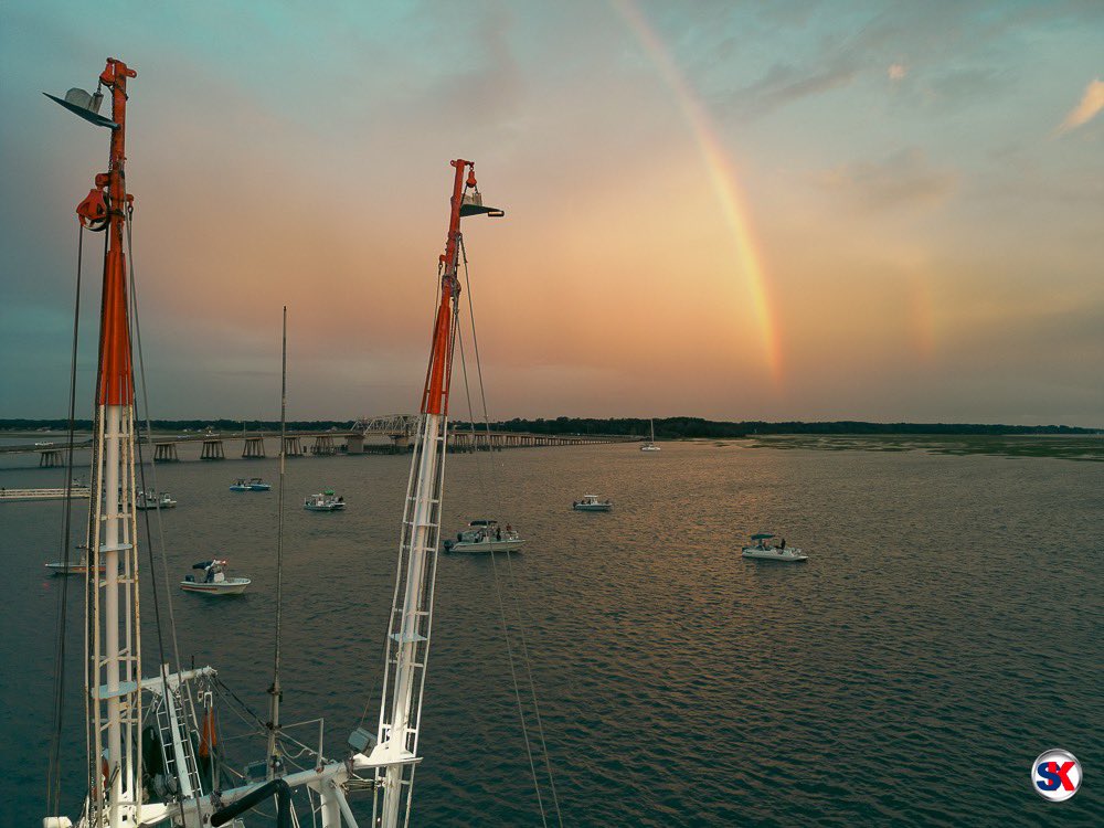 A lovely rainbow 🌈 over the Shrimp Boats ❤️