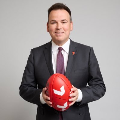 "I'm hearing he'll move into a comms role at an investment bank. Intimate sources suggest it's a big job. It's a developing story"

<a href="/7AFL/">7AFL</a> reporter Tom Browne is reporting that <a href="/7AFL/">7AFL</a> reporter Tom Browne looks likely to quit his post at Channel 7 👀

WE'LL MISS YOU TOM👉>>>