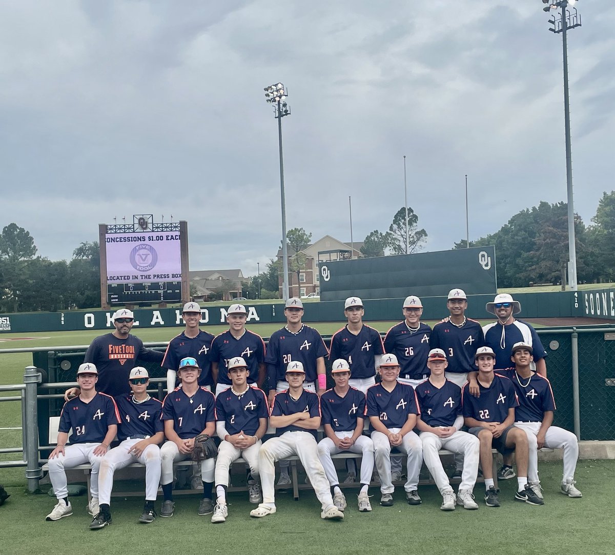 BobbyBunch9's tweet photo. Finished 3rd out of 40 at the MMWS with a 6-2 record! Heck of a summer by these dudes! Not only did they become better baseball players, they became better young men! I'm thankful for the opportunity to Coach these players and for the opportunity to coach at ABA!
#ABABASEBALL https://t.co/o4mXgP07XG