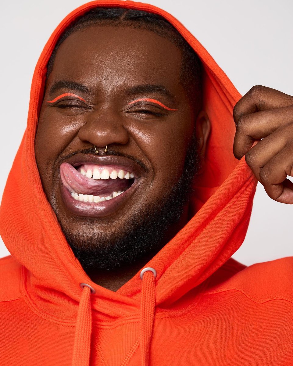 ColourPopCo's tweet photo. Smiling bright over this orange hue 🧡🍊 Featuring our 'Entangled' Pressed Powder Shadow

Brighten up your looks with this matte marigold now on https://t.co/5C9dbsiHpN 🛒

Photographer: @anastasiya_s_photo 
Model: @withlovelaquan https://t.co/hgyb4OXG96