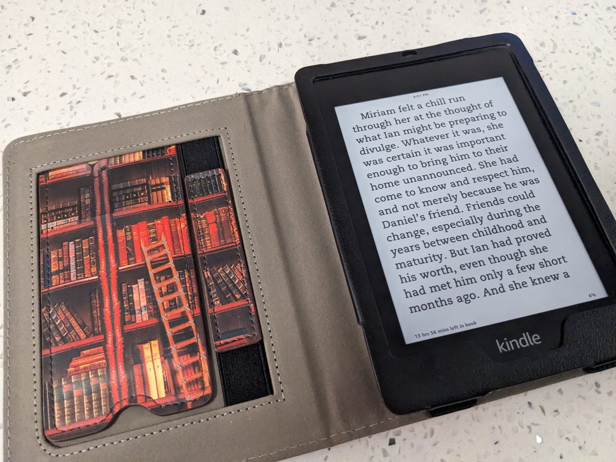 LBoydEDU's tweet image. My Kindle cover fell apart, so I chose a new cover that embodies what Kindle is to me: an entire library in my hands. @AmazonKindle #APLit #APSem #THEBOOKCHAT