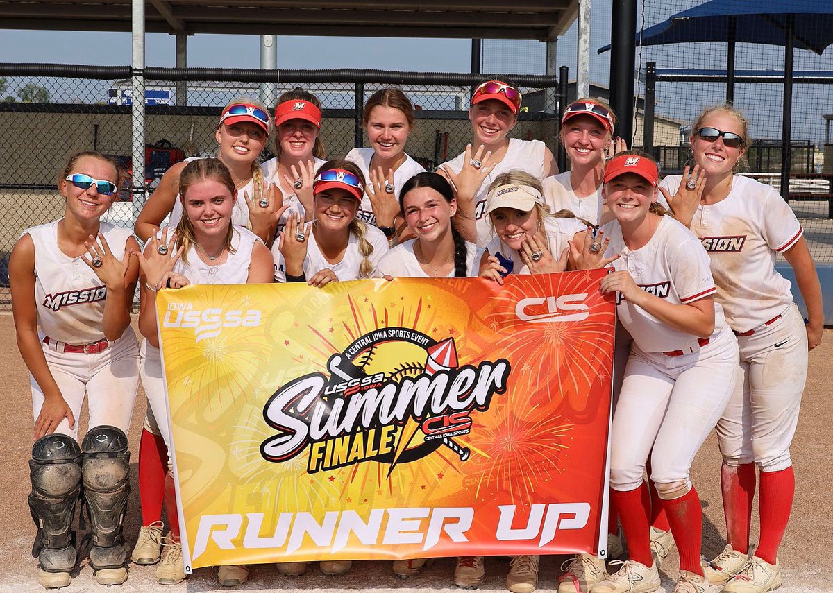 Congratulations to Mission 16U National on a second-place finish at the Summer Finale in Des Moines. They fought extremely hard through two international tie-breaker innings in the championship game.  Well done ladies and congrats on bringing home some rings!  #wearemission