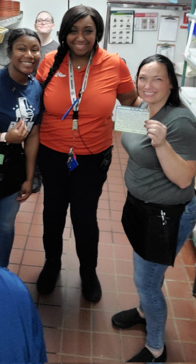 Mike_Brown51's tweet photo. Chilis Alliance just gained a Ringer in Steph!! One AM shift, 17 Surveys, 100% Server Attentive, and 0%GWAP! Thats exactly what working that 1st and 2nd degree behavior looks like to me! She's creating regulars already and just got here! #bringbackguests 🌶's❤️ @dylansmom32 https://t.co/x6k5d3yvEt
