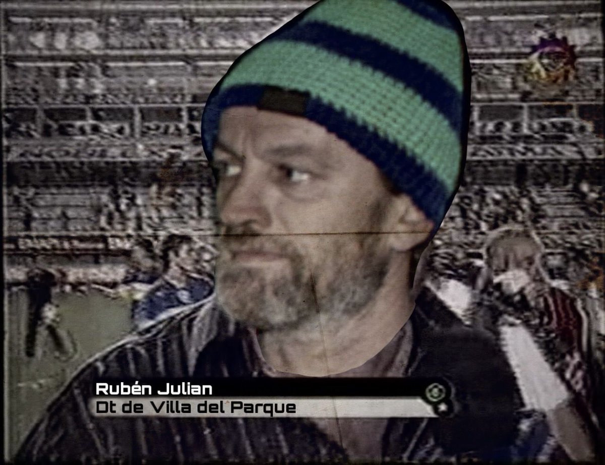 𝑮𝑨𝑵𝑨𝑴𝑶𝑺 𝒀 𝑨 𝑶𝑻𝑹𝑨 𝑪𝑶𝑺𝑨

Villa le ganó al campeón, de visitante y con 10 jugadores. 

⚽️ Diego Giuliani 

#VamosVilla 💚💙💚