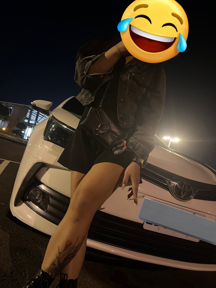stare23456's tweet photo. 好想睡覺..我就問.. 

這半夜妳是要帶我去哪裡玩😂 https://t.co/L28Cq4A09j