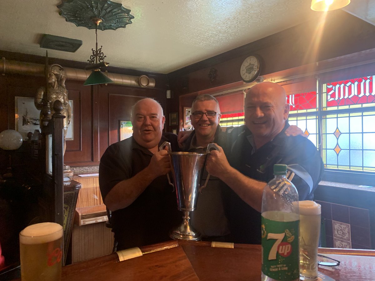 Frank McGrath visiting Rockys in Naynagh today, well guarded by SEAMIE,SKIPPY and Joe Da Cook. Great north final victory