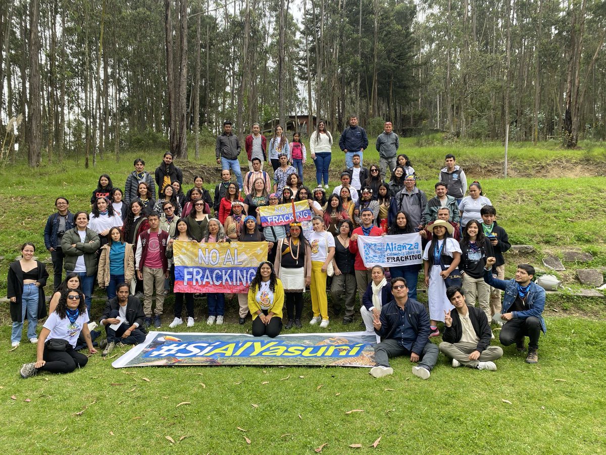 NoFrackingEnCol's tweet image. Apoyo y afecto desde @NoFrackingEnCol a la legítima lucha que llevan las organizaciones de Ecuador en defensa del #Yasuní y que el próximo 20 de Agosto por medio de la consulta popular lograrán hacer historia ✊🏽 #SíAlYasuní
#NoAlFracking #SinFrackingYsinYNC