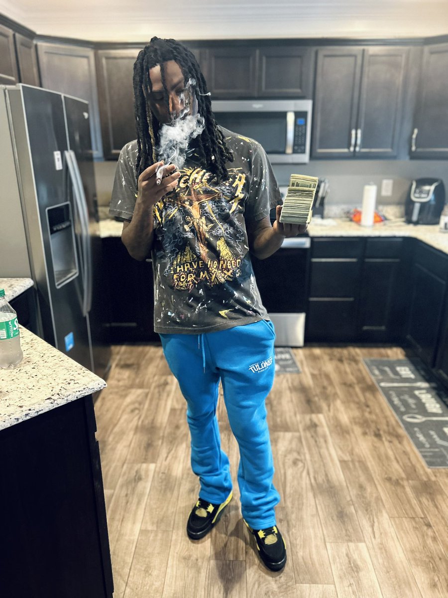 honcholucky_'s tweet photo. You Can’t Stop The Sun From Coming Up Every Morning🙅🏾♂️THIS SHIT INEVITABLE 🦹🏾♂️🏆#longlivemybruddas #freemybruddas #Bastard https://t.co/v3bPMXHkXz