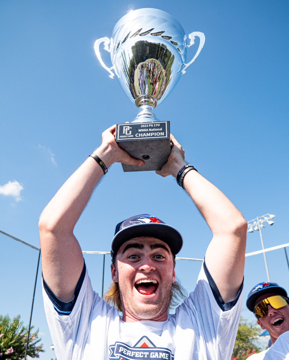 PerfectGameUSA's tweet photo. 17U WWBA Champs! 

🏆@PowerBSB🏆 https://t.co/0v5m611zKn