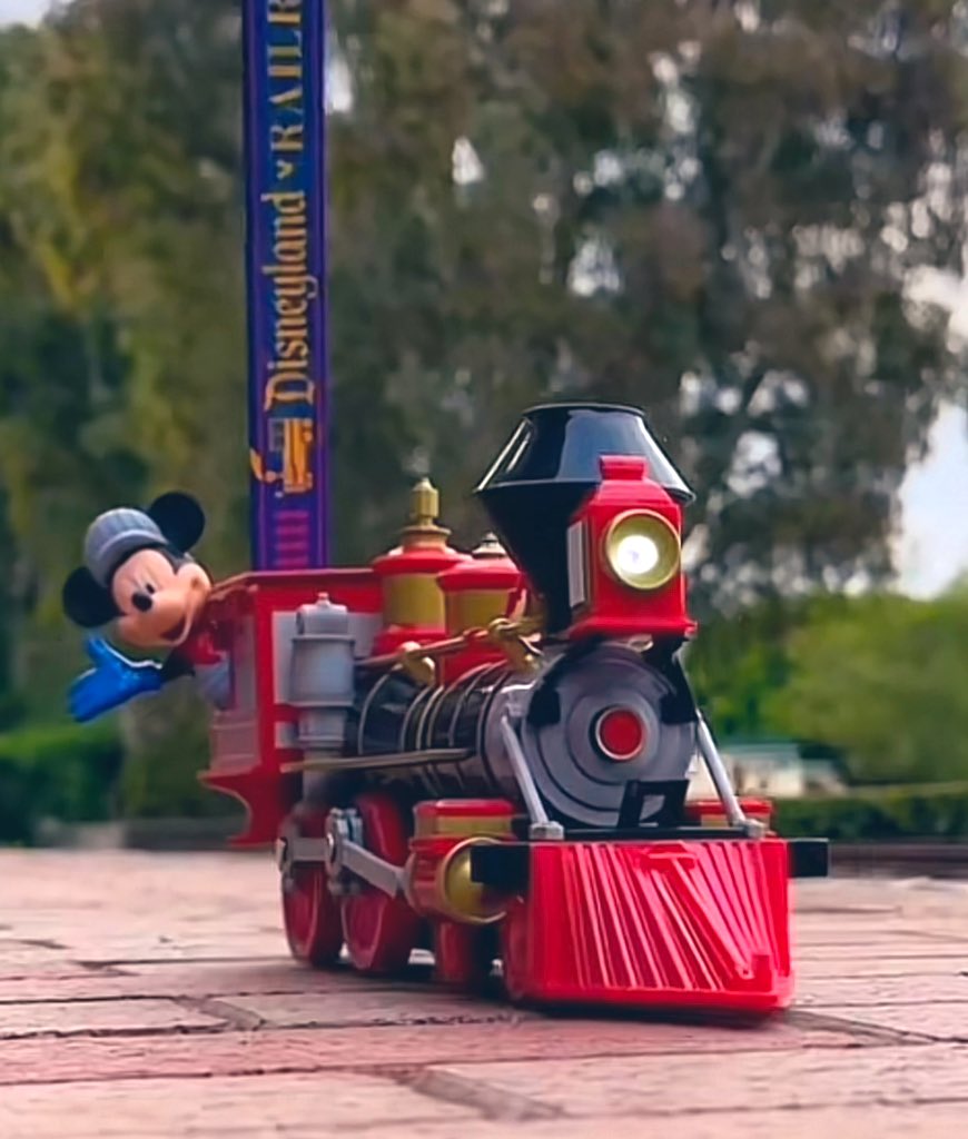 ScottGustin's tweet photo. Disneyland revealed a new Train Popcorn Bucket will be available at select popcorn carts at Disneyland Park for a limited time starting July 26. #Disney100 https://t.co/LG43Amz1By