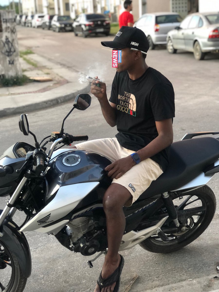 🕊️😶‍🌫️🎈
