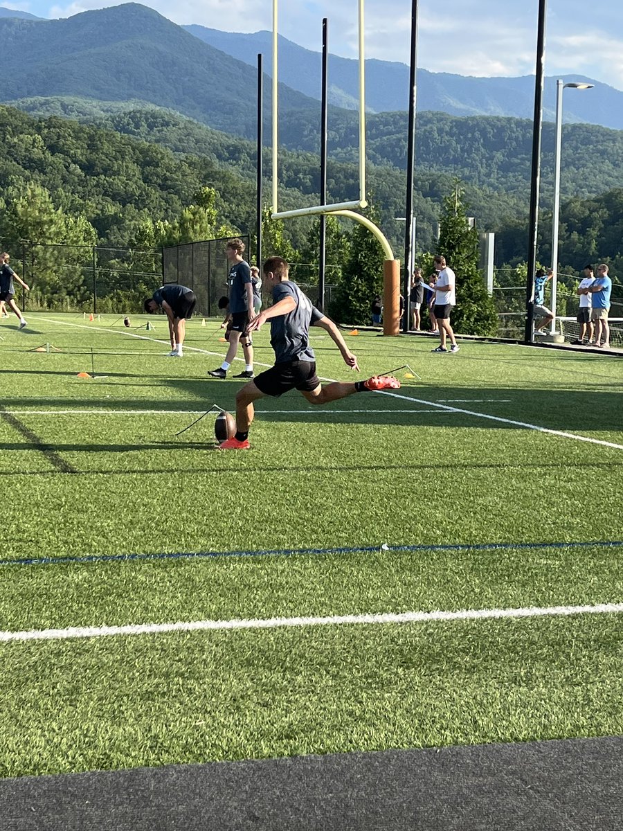 I had a great time at <a href="/KohlsKicking/">Kohl's Kicking Camps</a> National Scholarship Camp this weekend. I went 33/36 on all of my field goals this weekend, and 12/12 of my KOs were 60+ yds. Thank you Coach Kohl for inviting me down, I had a great time competing.
#KohlsNSC <a href="/KohlsHighlights/">Kicking, Punting, Long Snapping Highlights</a> <a href="/Coach_Radke/">Luke Radke</a>