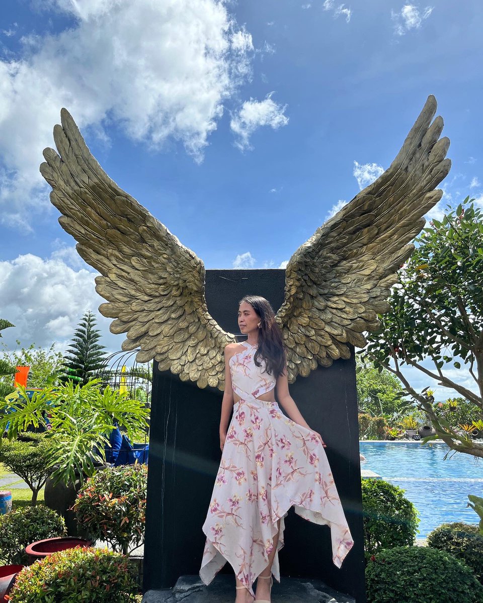 lei1983_'s tweet photo. Hello ARMY! This is Ellaine, Lei’s sister. I’ve been meaning to post something here to thank you all for your love for her. I’ve seen your tweets and they’re so heart-warming but at the same time, heart breaking.🥹Your community has been a huge part of her. You made her so happy https://t.co/hNSCdq7Xlm