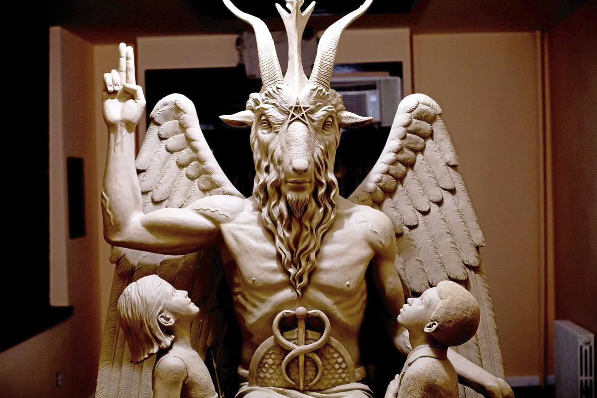 Prolotario1's tweet photo. Revelation 3:9

Behold, I will make those of the synagogue of Satan who say that they are Jews and are not, but lie—behold, I will make them come and bow down before your feet, and they will learn that I have loved you.

Doesn't this tie into the last thread perfectly?

😎 https://t.co/ApTrxjgNvL
