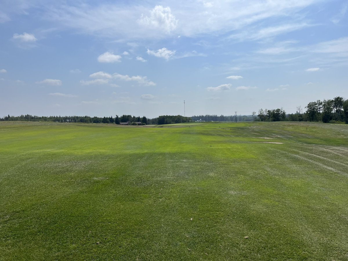 Home hole on the Links Course is a demanding par 4 with a massive green. 

Playing great tee to green!

#LinksCourseLive