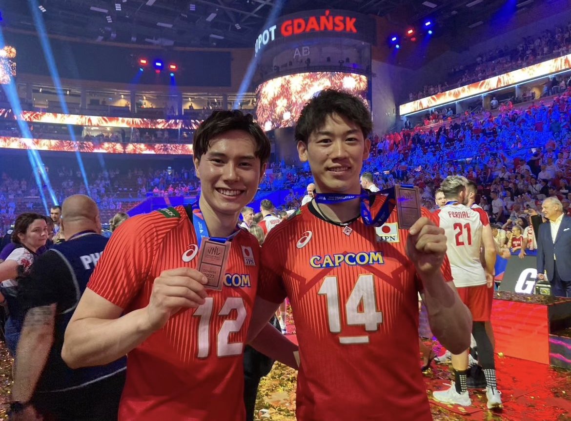 mungbeanfly's tweet image. I'm in tears again because of this pic 🥹Best duo ever! Ran thank you for coming to the team, i always believed that Yuki was waiting for someone like you to come along 🫶 Congratulations to both of you! You deserve this and more! Pls continue to play together for a long time!🫰